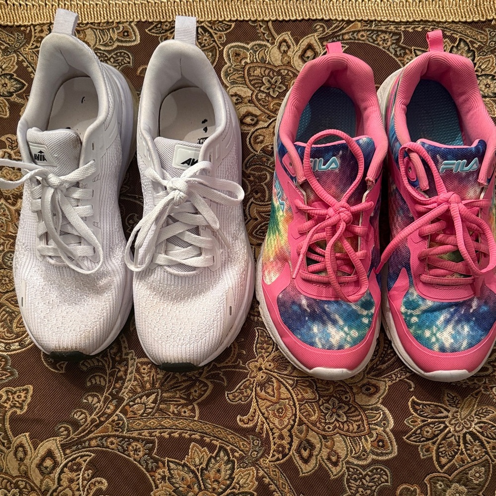 Bundle Fila big Kids' Pink Multicolor Sneakers and white Avia sneakers